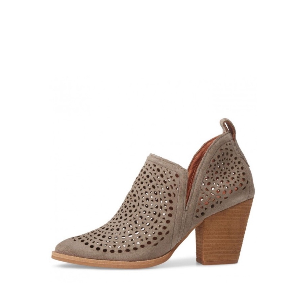 LIKE NEW JEFFREY CAMPBELL ROSALEE TAUPE LASER CUT PERFORATED ANKLE BOOTIES 8